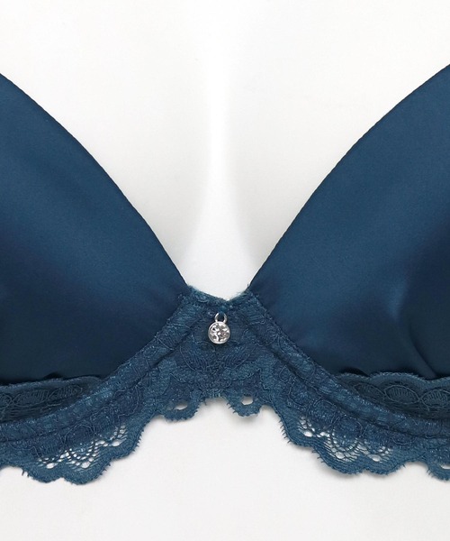 fran de lingerie（フランデランジェリー）の「Shiny Lacy シャイニー
