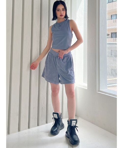 PUMA(プーマ)の「PUMA CLASSICSパイルクロップトップ(Tシャツ/カットソー・レディース・グレー/アイボリー・SMALL)」の11枚目の写真