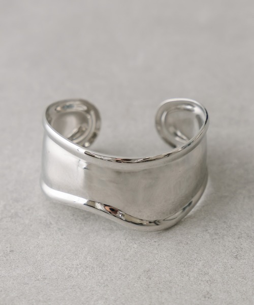 mystic（ミスティック）の「[Eau]wide bangle（バングル/リストバンド・レディース・シルバー・ONE SIZE）」の3枚目の写真