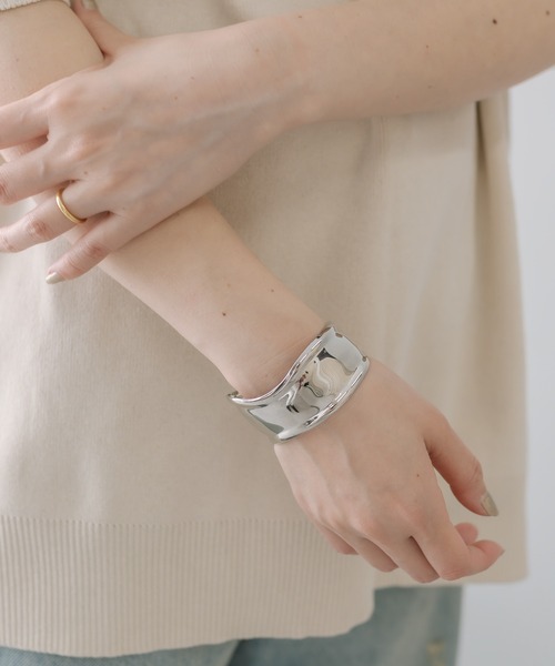 mystic（ミスティック）の「[Eau]wide bangle（バングル/リストバンド・レディース・シルバー・ONE SIZE）」の7枚目の写真