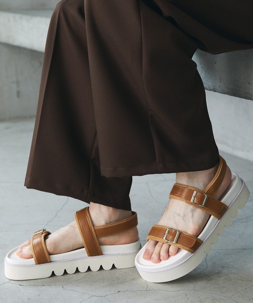 MONO-MART（モノマート）の「ハイキャタピラーソール ストラップサンダル（サンダル・メンズ・ホワイト/ブラック/キャメル/ブラック系・S/M/L）」の17枚目の写真