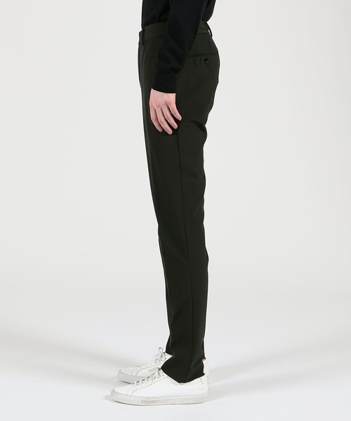 TOMORROWLAND (トゥモローランド)の「PT TORINO SLIM JOGGER ナイロンポリウレタン スリムパンツ(スラックス・メンズ・グリーン/ブラック/キャメル・46/48/44)」の6枚目の写真