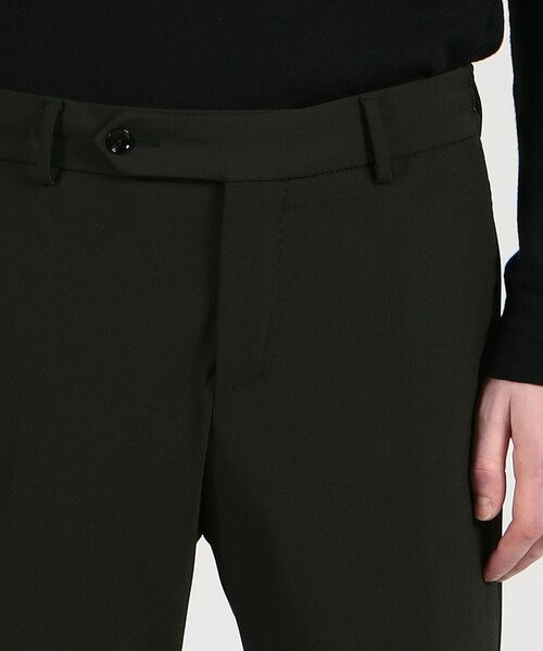 TOMORROWLAND (トゥモローランド)の「PT TORINO SLIM JOGGER ナイロンポリウレタン スリムパンツ(スラックス・メンズ・グリーン/ブラック/キャメル・46/48/44)」の8枚目の写真