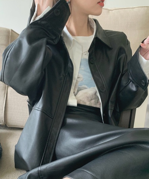 VitaFelice（ヴィータフェリーチェ）の「オーバーサイズ  フェイクレザー シャツ ジャケット（その他アウター・レディース・ブラック・MEDIUM/SMALL）」の16枚目の写真