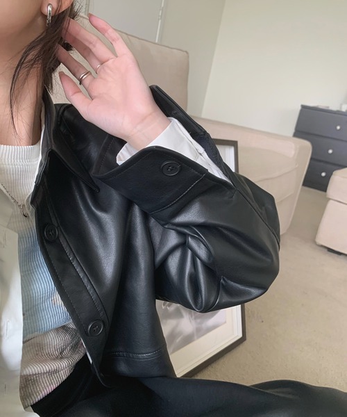 VitaFelice（ヴィータフェリーチェ）の「オーバーサイズ  フェイクレザー シャツ ジャケット（その他アウター・レディース・ブラック・MEDIUM/SMALL）」の19枚目の写真