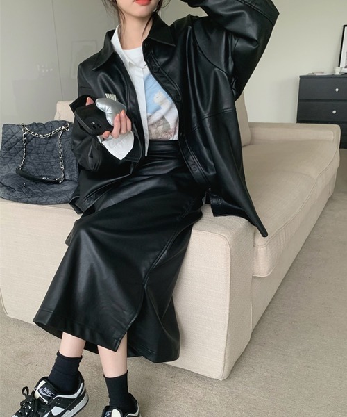 VitaFelice（ヴィータフェリーチェ）の「オーバーサイズ  フェイクレザー シャツ ジャケット（その他アウター・レディース・ブラック・MEDIUM/SMALL）」の20枚目の写真