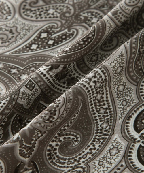 JUNRED（ジュンレッド）の「ペイズリーナロースカーフ（バンダナ/スカーフ・メンズ・カーキ/チャコールグレー/ライトグレー・FREE）」の7枚目の写真