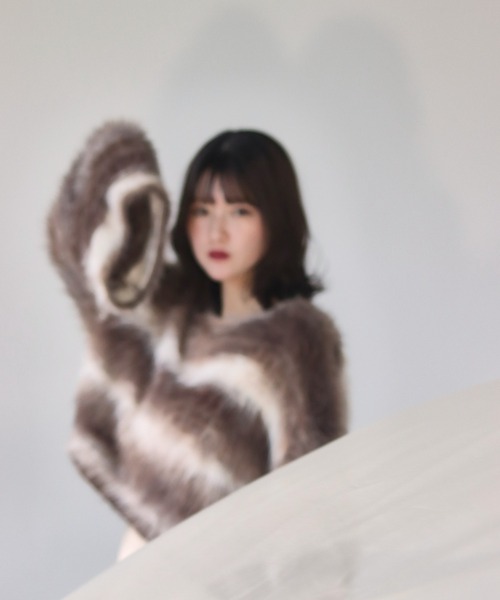 mellowneon（メロウネオン）の「ボーダーシャギーニット（ニット/セーター・レディース・ブラウン・FREE）」の12枚目の写真