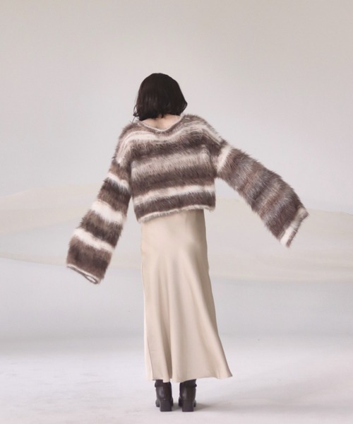 mellowneon（メロウネオン）の「ボーダーシャギーニット（ニット/セーター・レディース・ブラウン・FREE）」の10枚目の写真