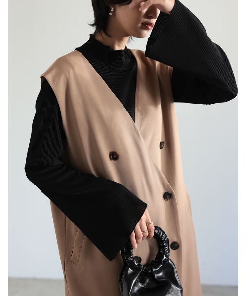 Re:EDIT（リエディ）の「リップルプリーツフレアスリーブトップス（Tシャツ/カットソー・レディース・ブラック/チャコールグレー/アイボリー・MEDIUM/LARGE）」の5枚目の写真