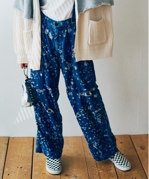 RNA(アールエヌエー)の「R4162 サスペンダータックパンツ(その他パンツ・レディース・ライトブルー・MEDIUM)」の13枚目の写真