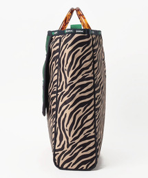 LeSportsac（レスポートサック）の「LG 2 ZIP POCKET TOTE クリーム