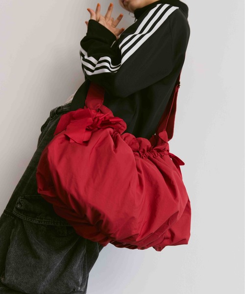 Casselini（キャセリーニ）の「Casselini(キャセリーニ)ビッグサイドダブルリボンバッグ（ショルダーバッグ・レディース・アイボリー/ブラック/ネイビー/カーキ/レッド/イエロー/パープル/ブルー/ホワイト・FREE）」の10枚目の写真