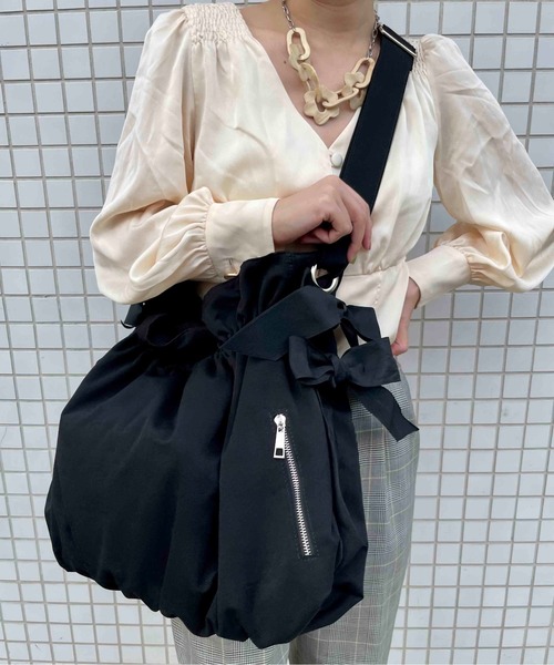 Casselini（キャセリーニ）の「Casselini(キャセリーニ)ビッグサイドダブルリボンバッグ（ショルダーバッグ・レディース・アイボリー/ブラック/ネイビー/カーキ/レッド/イエロー/パープル/ブルー/ホワイト・FREE）」の19枚目の写真