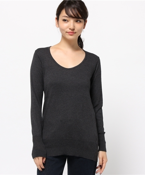 Reproduction@i(リプロダクションアットマークアイ)の「ニット・ロングU首Tシャツ(ニット/セーター・レディース・オフホワイト/ブラック/ブラック系その他/杢グレー/グレイッシュベージュ/ネイビー/パープル・フリー)」の4枚目の写真