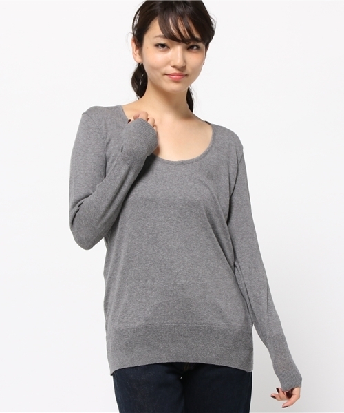 Reproduction@i(リプロダクションアットマークアイ)の「ニット・ロングU首Tシャツ(ニット/セーター・レディース・オフホワイト/ブラック/ブラック系その他/杢グレー/グレイッシュベージュ/ネイビー/パープル・フリー)」の5枚目の写真