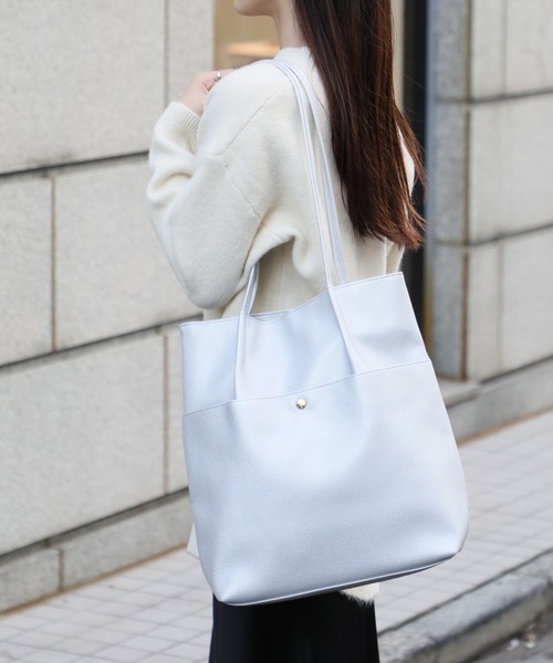 SETUP7(セットアップセブン)の「【SETUP7】PUレザーシンプルタックA4トートバッグ SNBD(トートバッグ・レディース・シルバー/ブラック/アイボリー/ベージュ・FREE)」の19枚目の写真