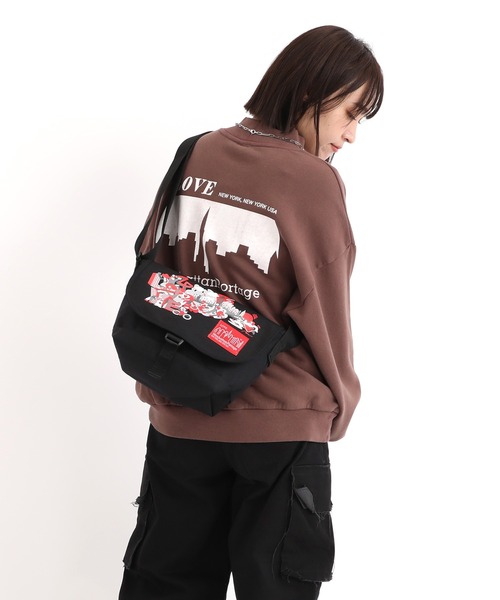 Manhattan Portage（マンハッタンポーテージ）の「Casual Messenger Bag JR Canvas Art Print 2023（メッセンジャーバッグ・メンズ・ブラック・SMALL）」の12枚目の写真