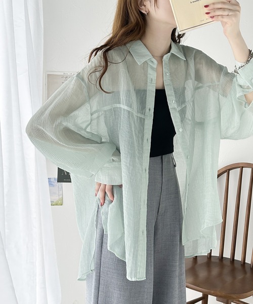 classicalelf（クラシカルエルフ）の「上品なシアー感。シアーワッシャー切替ビッグシャツ（シャツ/ブラウス・レディース・グリーン/ピンクベージュ/アイボリー/チャコールグレー・X-LARGE/SMALL/MEDIUM/LARGE）」の12枚目の写真