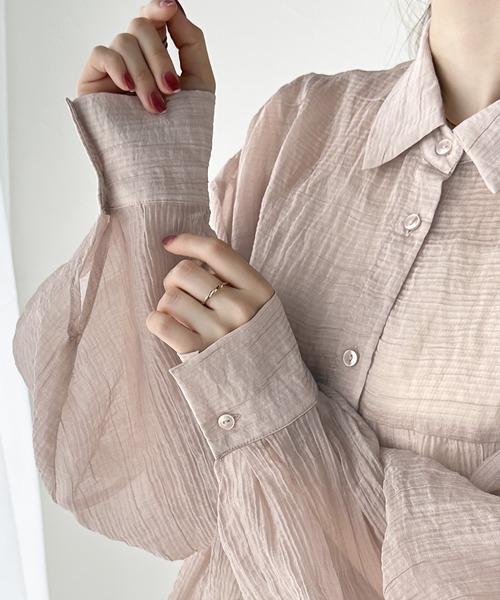 classicalelf（クラシカルエルフ）の「上品なシアー感。シアーワッシャー切替ビッグシャツ（シャツ/ブラウス・レディース・グリーン/ピンクベージュ/アイボリー/チャコールグレー・X-LARGE/SMALL/MEDIUM/LARGE）」の11枚目の写真