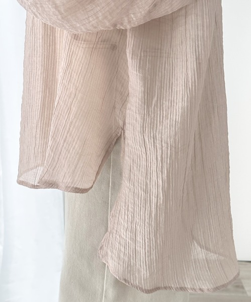 classicalelf（クラシカルエルフ）の「上品なシアー感。シアーワッシャー切替ビッグシャツ（シャツ/ブラウス・レディース・グリーン/ピンクベージュ/アイボリー/チャコールグレー・X-LARGE/SMALL/MEDIUM/LARGE）」の5枚目の写真