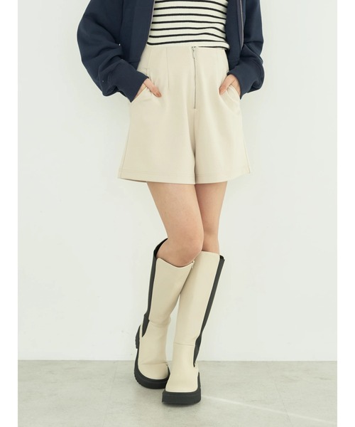 earth music&ecology(アースミュージックアンドエコロジー)の「フロントジップショートパンツ(その他パンツ・レディース・ベージュ/ブラック/チョコ・S/M)」の5枚目の写真