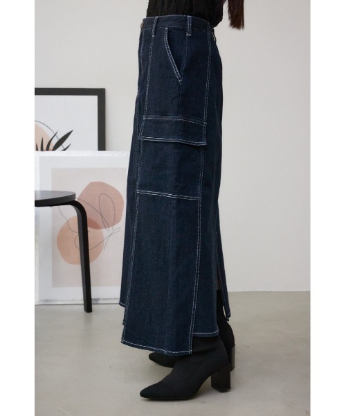 AZUL by moussy(アズールバイマウジー)の「デニムカーゴセミフレアスカート(スカート・レディース・ワンウォッシュ/アイボリー・SMALL/MEDIUM)」の16枚目の写真