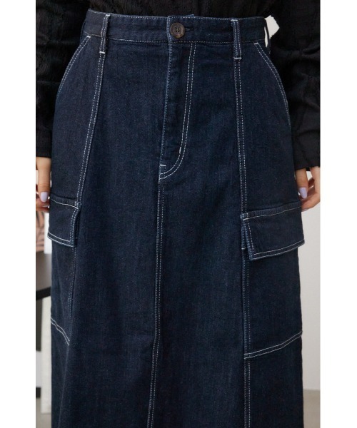 AZUL by moussy(アズールバイマウジー)の「デニムカーゴセミフレアスカート(スカート・レディース・ワンウォッシュ/アイボリー・SMALL/MEDIUM)」の18枚目の写真