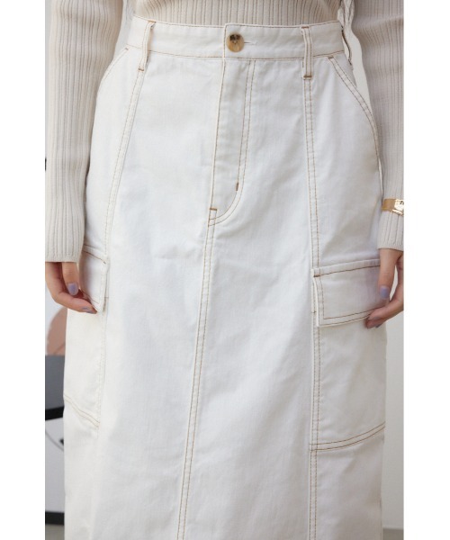 AZUL by moussy(アズールバイマウジー)の「デニムカーゴセミフレアスカート(スカート・レディース・ワンウォッシュ/アイボリー・SMALL/MEDIUM)」の7枚目の写真