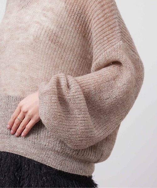 Chez toi(シェトワ)の「Vネックカラフルシアーニットプルオーバー(ニット/セーター・レディース・ベージュ/ネイビー/オレンジ/グリーン・FREE)」の21枚目の写真