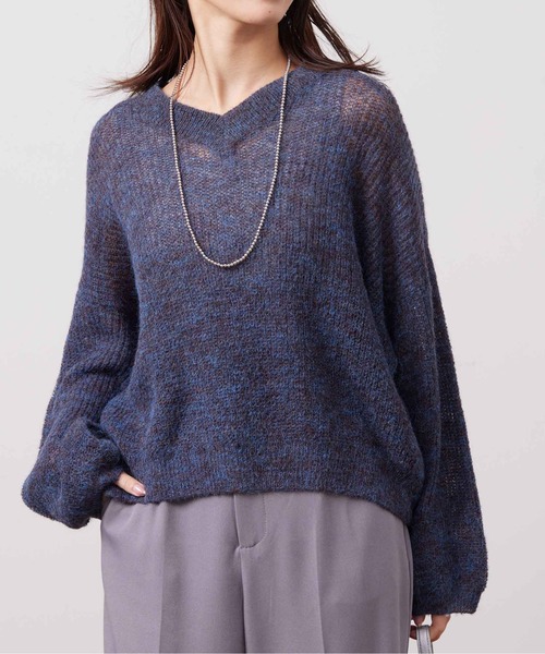Chez toi(シェトワ)の「Vネックカラフルシアーニットプルオーバー(ニット/セーター・レディース・ベージュ/ネイビー/オレンジ/グリーン・FREE)」の17枚目の写真