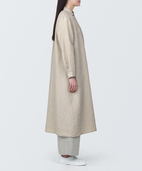 無印良品(ムジルシリョウヒン)の「婦人 リネン 洗いざらし長袖シャツワンピース(ワンピース・レディース・ライトグリーン/レッド/ブルー系5/ブラック/キナリ・XS/XL/L/M/S)」の7枚目の写真