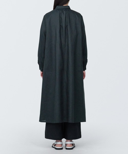 無印良品(ムジルシリョウヒン)の「婦人 リネン 洗いざらし長袖シャツワンピース(ワンピース・レディース・ライトグリーン/レッド/ブルー系5/ブラック/キナリ・XS/XL/L/M/S)」の15枚目の写真