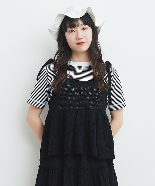 bulle de savon(ビュルデサボン)の「おはなニット キャミソール(ニット/セーター・レディース・レッド/ブラック/ホワイト・FREE)」の2枚目の写真