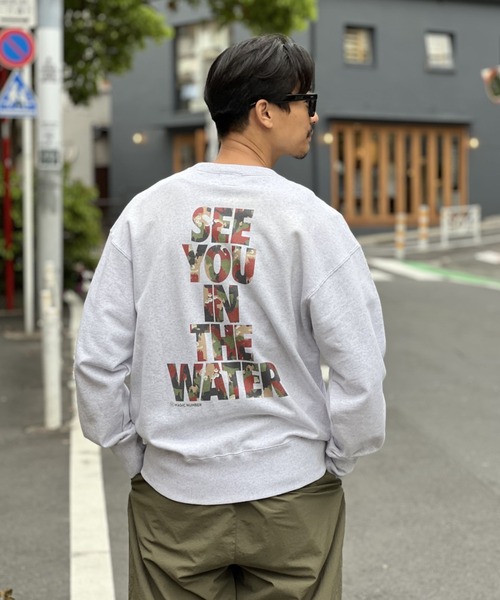 MAGIC NUMBER(マジック ナンバー)の「【MAGIC NUMBER】SEE YOU IN THE WATER CREW CAMO SWEAT(GOAT)(スウェット・メンズ・グレー/ブラック・LARGE/X-LARGE/MEDIUM)」の4枚目の写真