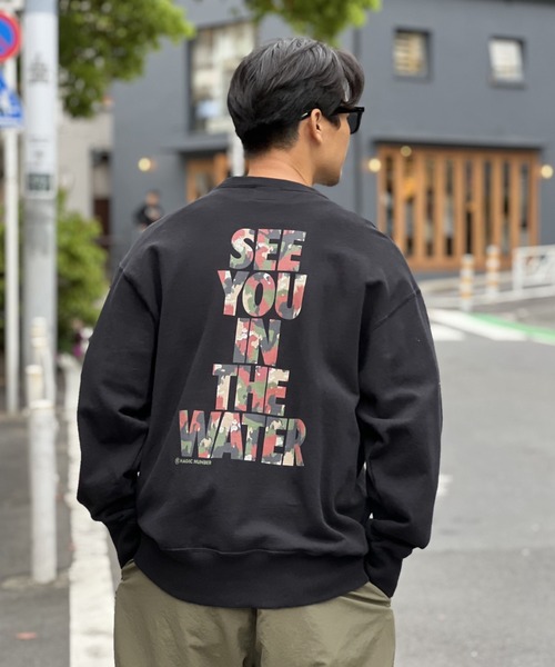 MAGIC NUMBER(マジック ナンバー)の「【MAGIC NUMBER】SEE YOU IN THE WATER CREW CAMO SWEAT(GOAT)(スウェット・メンズ・グレー/ブラック・LARGE/X-LARGE/MEDIUM)」の3枚目の写真
