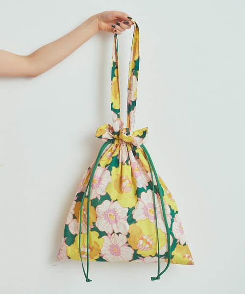 Dot＆Stripes CHILD WOMAN（ドットアンドストライプス　チャイルドウーマン）の「【WEB別注】リバティ イカット・アネモネ 巾着BAG（トートバッグ・レディース・グリーン・FREE）」の5枚目の写真