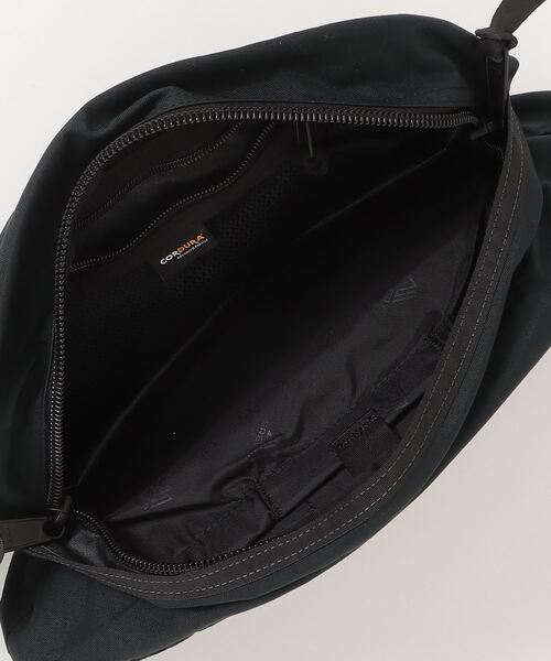 GREGORY（グレゴリー）の「TAILMATE S V2 BOLD4 / テールメイトS ボールド4 / ガンメタル（ボディバッグ/ウエストポーチ・メンズ・グレー系その他・FREE）」の4枚目の写真