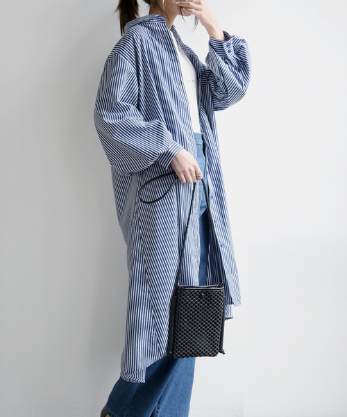 and it_（アンドイット）の「ストライプブロードボリュームスリーブシャツワンピース（シャツワンピース・レディース・ネイビー×ホワイト/ホワイト×ネイビー/ホワイト×ブルー・M）」の3枚目の写真