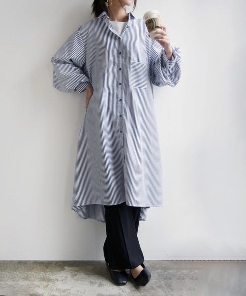 and it_（アンドイット）の「ストライプブロードボリュームスリーブシャツワンピース（シャツワンピース・レディース・ネイビー×ホワイト/ホワイト×ネイビー/ホワイト×ブルー・M）」の16枚目の写真