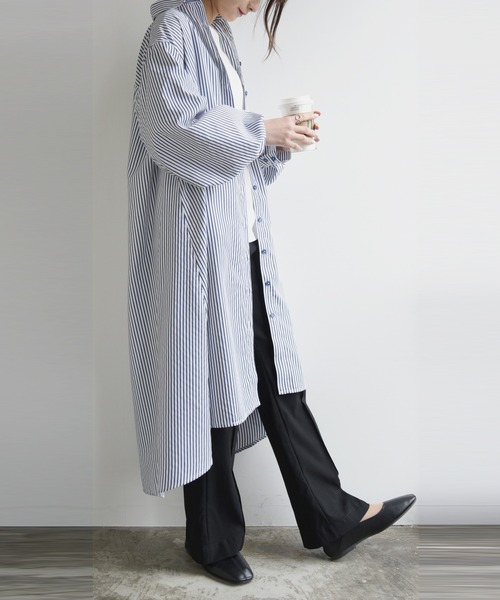 and it_（アンドイット）の「ストライプブロードボリュームスリーブシャツワンピース（シャツワンピース・レディース・ネイビー×ホワイト/ホワイト×ネイビー/ホワイト×ブルー・M）」の19枚目の写真