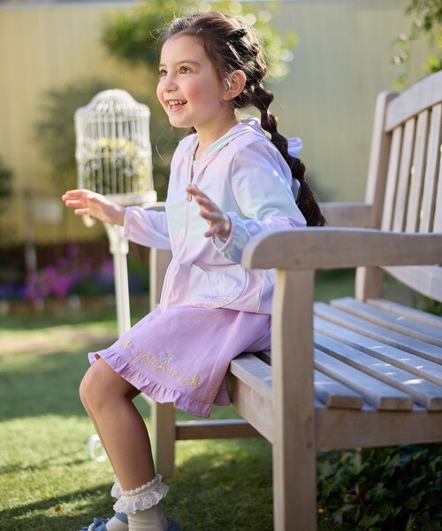 ANY（エニィ）の「サラサラ UVカット パーカー（その他アウター・キッズ・サックスブルー系/アイボリー系/ライラック系8・110/130/120）」の8枚目の写真