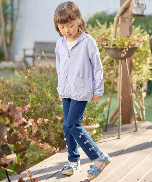 ANY（エニィ）の「サラサラ UVカット パーカー（その他アウター・キッズ・サックスブルー系/アイボリー系/ライラック系8・110/130/120）」の11枚目の写真