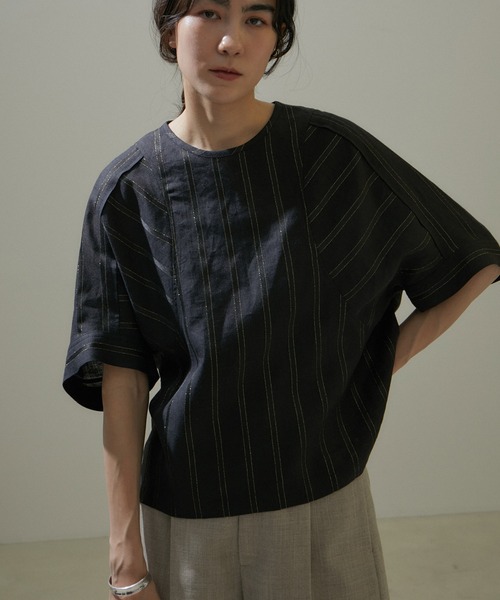 SALON adam et rope'(サロン アダム エ ロペ)の「【WEB限定】ドビーラメストライプブラウス/24SS(シャツ/ブラウス・レディース・ブラック系その他/ベージュ系その他・FREE)」の2枚目の写真