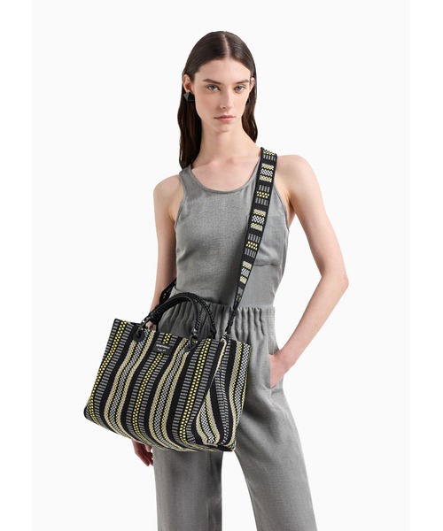 EMPORIO ARMANI（エンポリオアルマーニ）の「【エンポリオ アルマーニ】MyEA トートバッグ バスケット織り ミディアム（トートバッグ・レディース・ブラック系・FREE）」の3枚目の写真