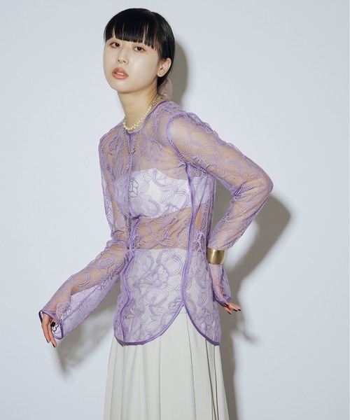 Ezick（エジック）の「Piping line フラワーレーストップス（シャツ/ブラウス・レディース・ブラック/ライトブルー/オフホワイト/パープル・FREE）」の10枚目の写真