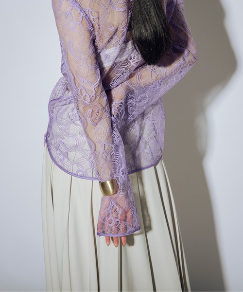 Ezick（エジック）の「Piping line フラワーレーストップス（シャツ/ブラウス・レディース・ブラック/ライトブルー/オフホワイト/パープル・FREE）」の7枚目の写真