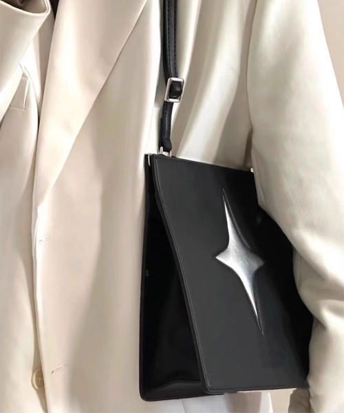 Theater code（シアターコード）の「△cross logo shoulder bag