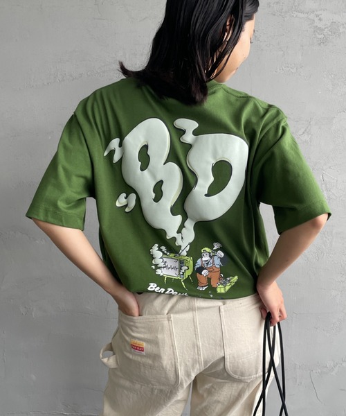 BEN DAVIS（ベンデイビス）の「[BEN DAVIS/ベンデイビス] SMOKING TV バックプリントショートスリーブTシャツ（Tシャツ/カットソー・レディース・チャコールグレー/ダークグリーン/ホワイト・M/L/XL）」の3枚目の写真