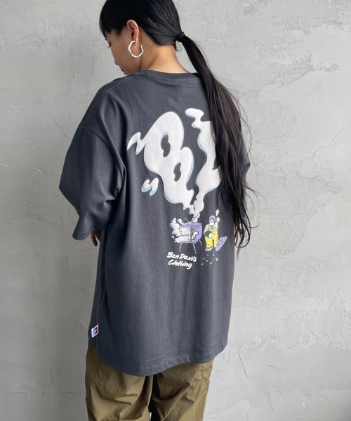 BEN DAVIS（ベンデイビス）の「[BEN DAVIS/ベンデイビス] SMOKING TV バックプリントショートスリーブTシャツ（Tシャツ/カットソー・レディース・チャコールグレー/ダークグリーン/ホワイト・M/L/XL）」の19枚目の写真